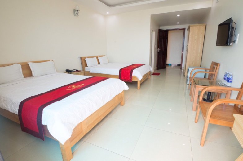 Khách sạn Hoàng Gia biển Hải Tiến Thanh Hóa