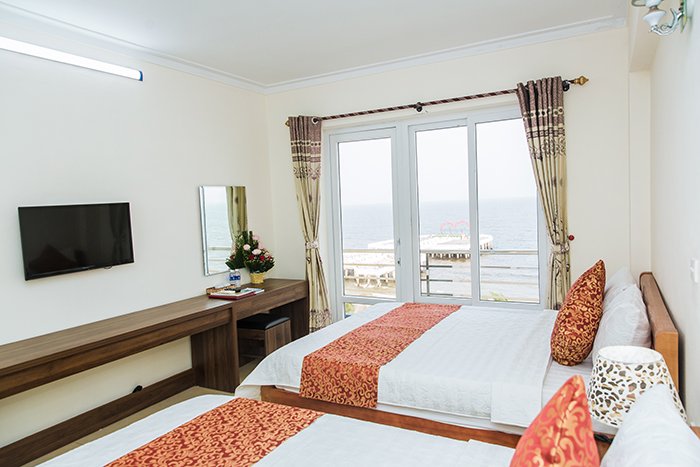 Bảng giá đặt phòng khách sạn Ánh Phương biển Hải Tiến nên ở